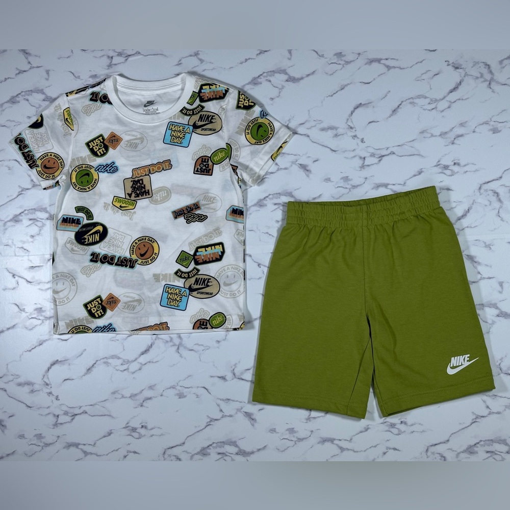 Boys Nike 2 piece set